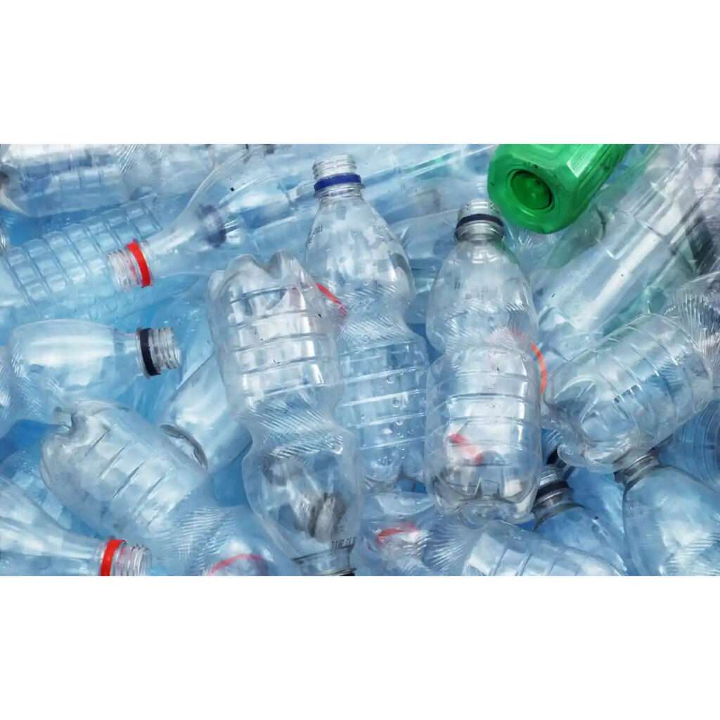 Το 90% των μπουκαλιών εμφιαλωμένου νερού περιέχουν μικροσκοπικά κομμάτια πλαστικού - «Καμπανάκι» από τους επιστήμονες